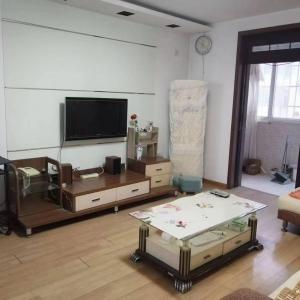 幸福四里3楼80C齐全1600议73万