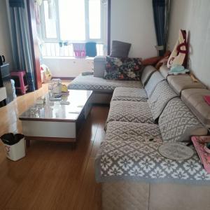 奉献北里5楼A精装67万议18322487986