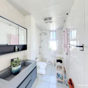 西苑小区一里70型5楼