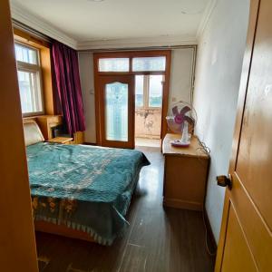 降价急售团结村4楼非顶18W议