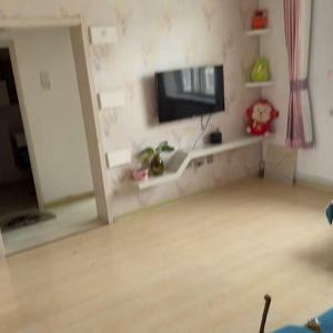 花园南里76平米4楼不顶，精装干净齐全，二区，学校边，位置好